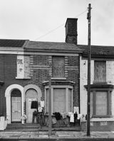 Monalisen der Vorstadte Liverpool by Ute Mahler  Werner Mahler contemporary artwork photography