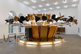 Contemporary art exhibition Reinhard Mucha Kasse beim Fahrer at Spruth Magers Berlin Germany