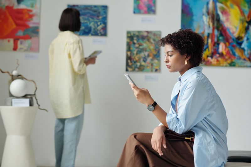 New AI Tool Reveals Galleries Gender Balance