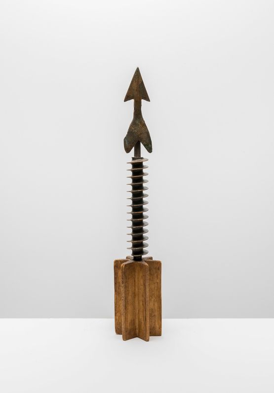 Gosto que me enrosco I Like What Twists Me In by Isay Weinfeld contemporary artwork Sculpture
