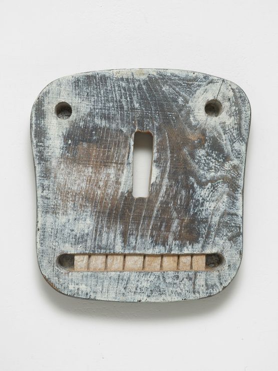 Face 05 by Craig Murray-Orr contemporary artwork Sculpture