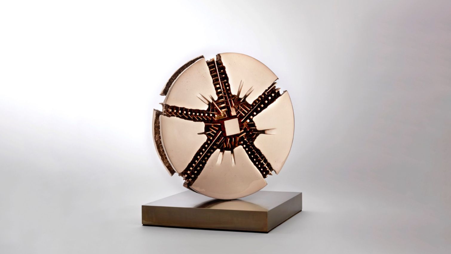 ARNALDO POMODORO