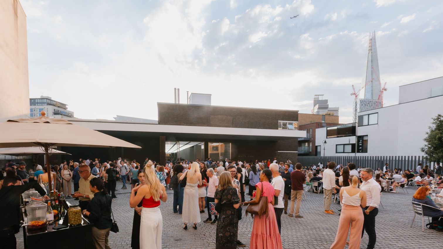 What Makes the Perfect Private View?