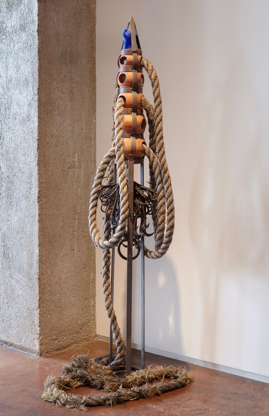 Utarand by Prabhakar Barwe contemporary artwork Sculpture