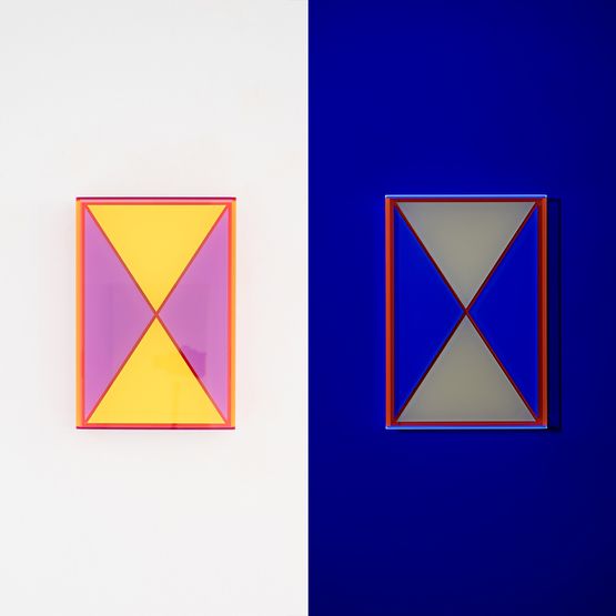 colormirror cape luminescent blue orange brussels by Regine Schumann contemporary artwork Sculpture