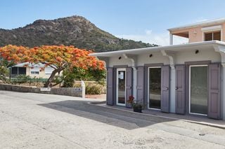 St. Barth contemporary art gallery in