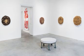 Contemporary art exhibition Johan CRETEN Les Chiens de Pavlov at Perrotin Paris Marais France