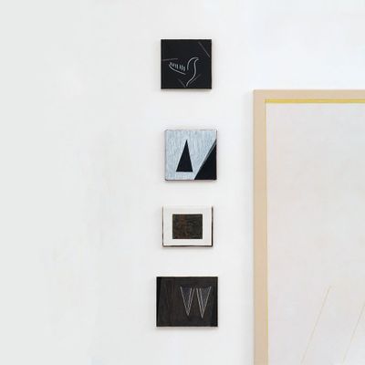 Avis Newman Brings Drawing to Canvas