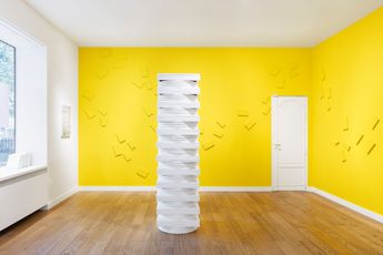 Contemporary art exhibition Claude Rutault ICI MIEUX QUEN FACE at Perrotin Paris Marais France