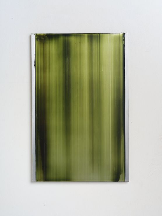 Slider - deep green 1 by Noel Ivanoff contemporary artwork Painting