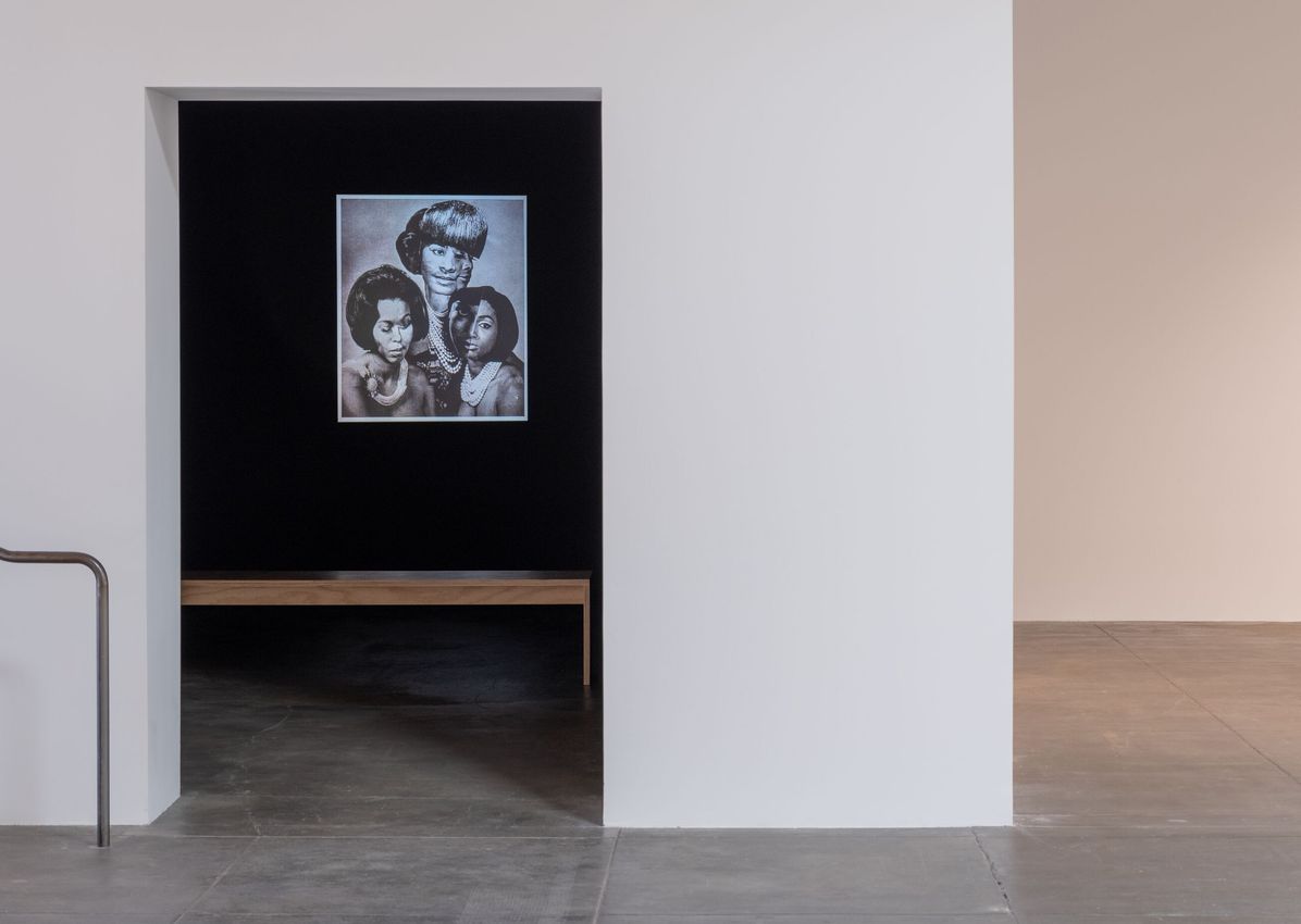 Lorna Simpson