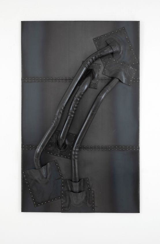 circlusion kleine metallarbeit  by Toni Schmale contemporary artwork Sculpture