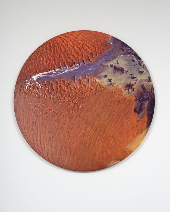 Vesta b by Elizabeth Thomson contemporary artwork Sculpture