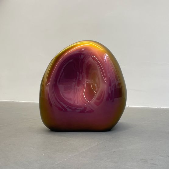 Untitled - Iridescent Sculpture  VII by Yanis Khannoussi contemporary artwork Painting