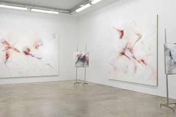 Contemporary art exhibition Thilo HEINZMANN What Do You Want Me To Bring You  I Am Going To Town at Perrotin Paris Marais France