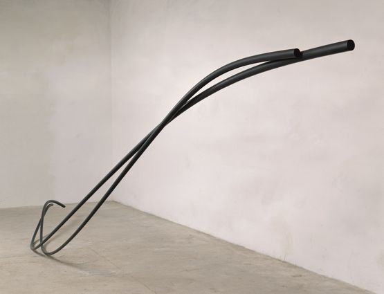 Flutto by Roberto Almagno contemporary artwork Sculpture