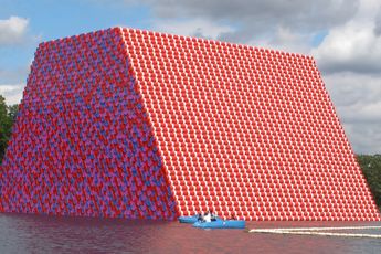 Christo and Jeanne-Claude contemporary artist