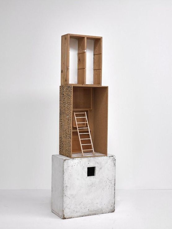 Hundeleiter by Oswald Oberhuber contemporary artwork Sculpture