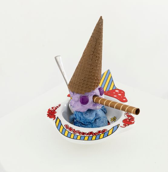 E-Pinocchios Lugen haben kurze Beine 02 Franz by Martin Grandits contemporary artwork Sculpture