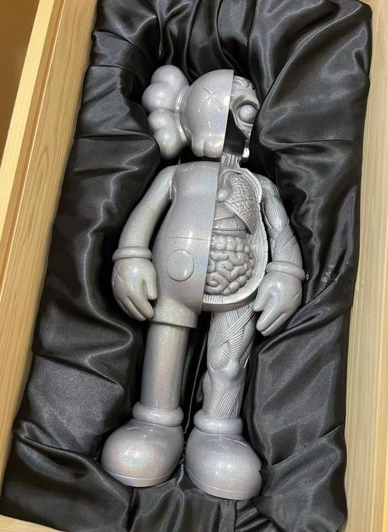 ORIGINALFAKE) COMPANION - grey, 2006 by KAWS | Ocula