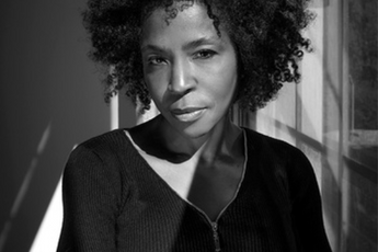 Lorna Simpson contemporary artist