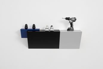 Haim Steinbach contemporary artist