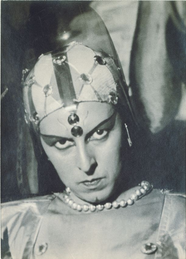 CLAUDE CAHUN