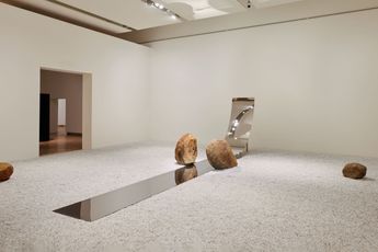 Lee Ufan contemporary artist