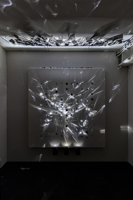 Continuel lumiere mobile carre alveoles by Julio Le Parc contemporary artwork Installation