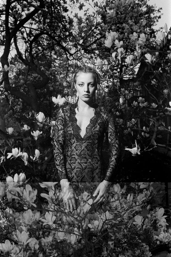 Martina im Tulpenbaum by Ute Mahler  Werner Mahler contemporary artwork Photography