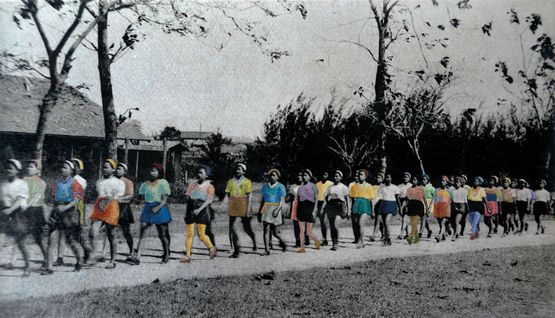 Lik-su Tsiam-tsilang- The Women of Empire No. 18 by Hou I-Ting contemporary artwork Print