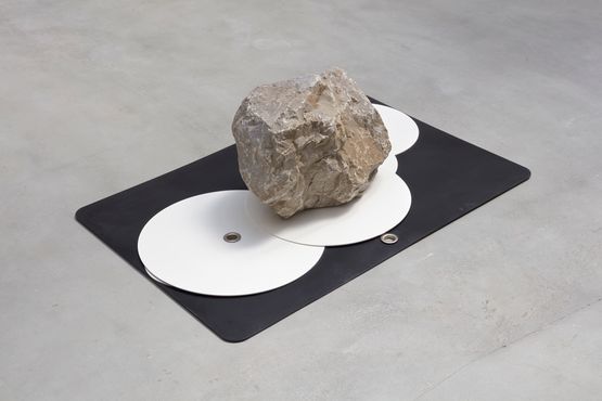 adjustable point made by Gabriel Kuri contemporary artwork Sculpture