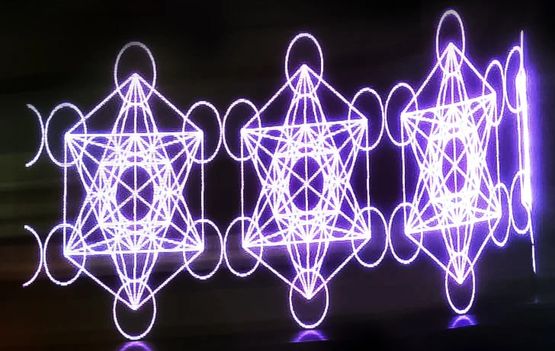 Metatron by Chris Levine contemporary artwork Sculpture