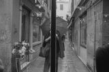 Girl in Venice by Mauro Restiffe contemporary artwork photography