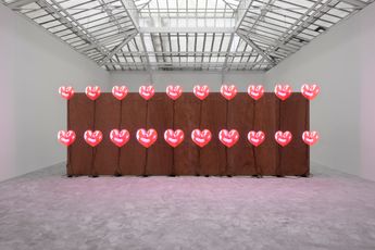Contemporary art exhibition Jordan Wolfson ARTISTS FRIENDS RACISTS at David Zwirner Paris France