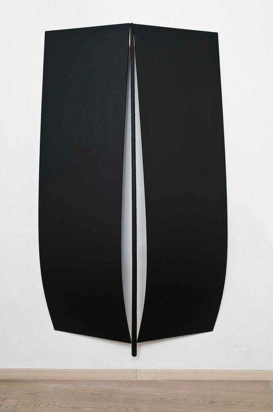 Velario by Roberto Almagno contemporary artwork Sculpture