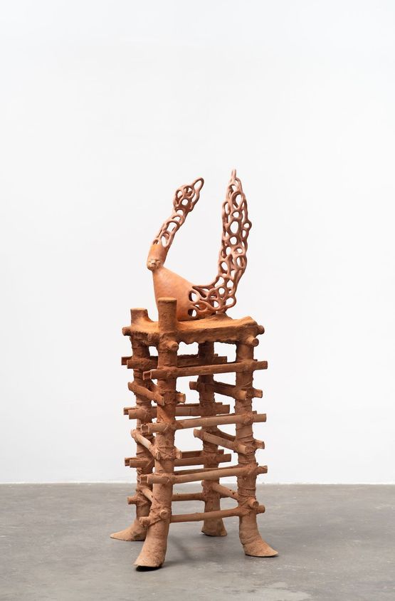 oleira from the series rastape  oleira da serie rastape by Josi contemporary artwork Sculpture