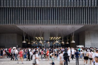 M to Spotlight Designer Guo Pei and Architect I. M. Pei